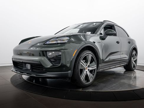 Certified 2025 Porsche Macan 4 Electric AWD/4WD image 1