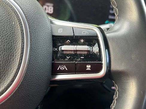 Used 2025 Kia Sorento S FWD image 21