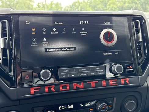Used 2025 Nissan Frontier PRO-4X AWD/4WD image 24