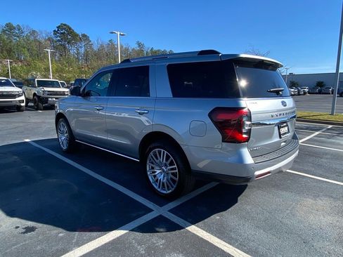 Certified 2024 Ford Expedition Limited image 5