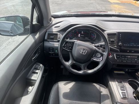 Used 2022 Honda Pilot Special Edition image 2
