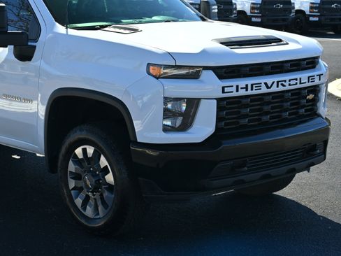 Used 2022 Chevrolet Silverado 2500 Custom w/ Custom Convenience Package image 27