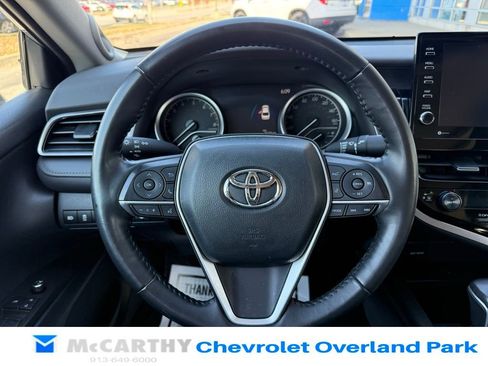 Used 2024 Toyota Camry XLE w/ Navigation Package image 19