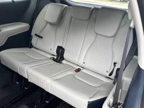 New 2026 Kia Carnival SX Prestige FWD image 13