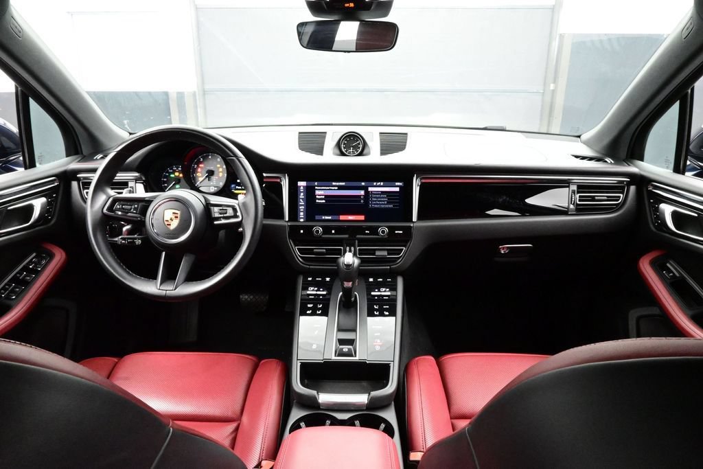 Certified 2023 Porsche Macan S AWD/4WD image 21