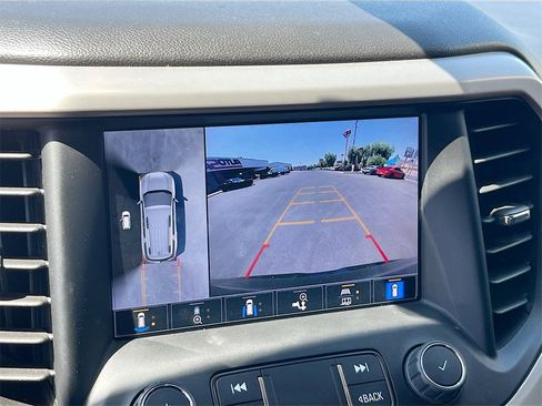 Used 2022 GMC Acadia Denali w/ Black Diamond Edition image 14