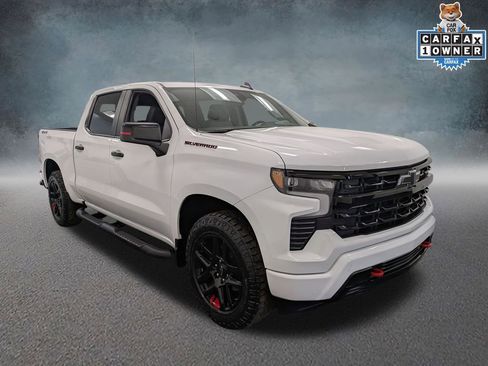 Used 2023 Chevrolet Silverado 1500 RST w/ Redline Edition AWD/4WD image 3