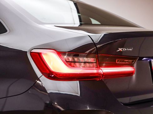 Certified 2025 BMW 330i xDrive Sedan image 11