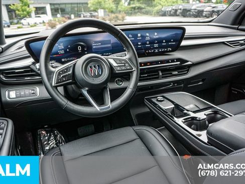 Used 2025 Buick Enclave Preferred FWD image 28