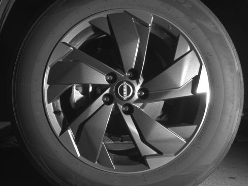 Used 2025 Nissan Rogue SV image 11