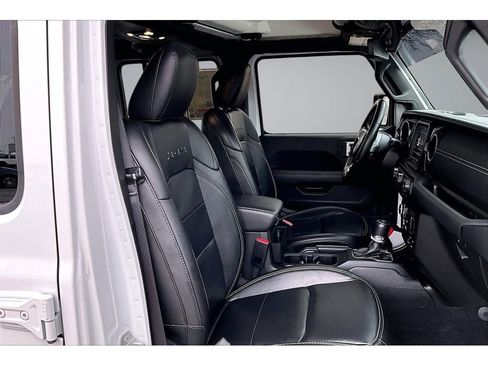 Used 2023 Jeep Wrangler Sahara w/ Cold Weather Group image 8