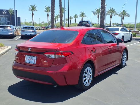 Certified 2020 Toyota Corolla LE FWD image 3