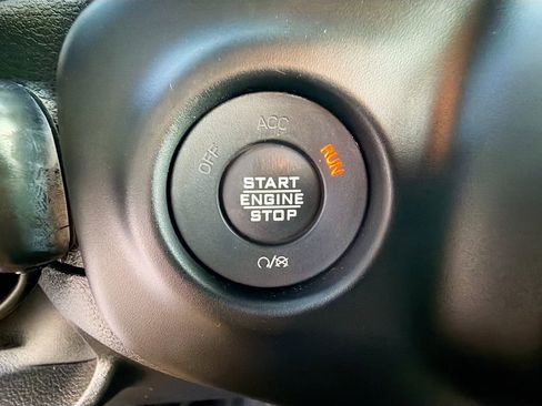 Used 2021 Jeep Wrangler Unlimited Sport image 38