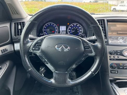 Used 2010 INFINITI G37 Journey w/ Premium Pkg image 18