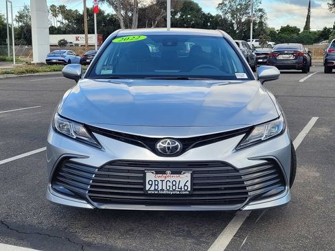 Used 2022 Toyota Camry LE w/ Carpet Mat Package (TMS) FWD image 2