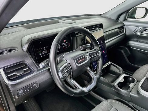 Used 2025 GMC Terrain Elevation AWD/4WD image 10