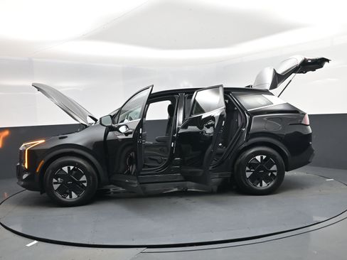 New 2026 Kia Sportage LX FWD image 40