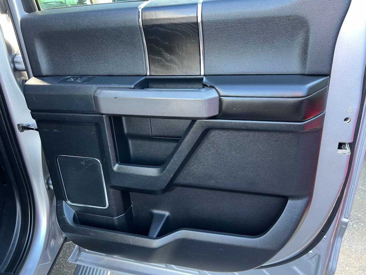 Used 2020 Ford F150 Platinum AWD/4WD image 25