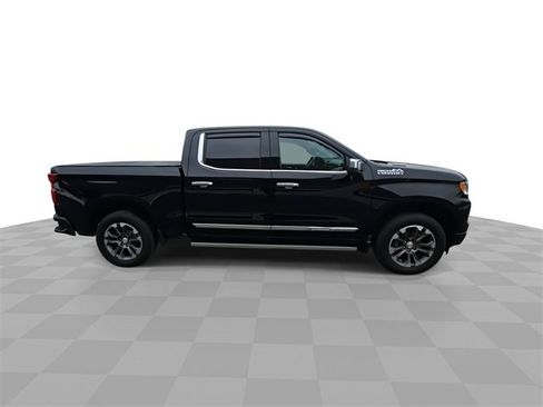 Used 2023 Chevrolet Silverado 1500 High Country w/ Technology Package image 9
