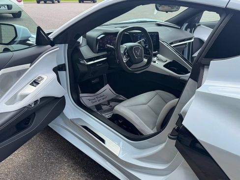 Used 2022 Chevrolet Corvette Stingray Preferred Cpe w/ Battery Protection Package RWD image 21