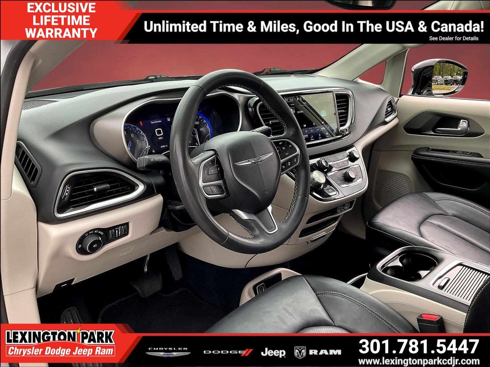 Used 2024 Chrysler Pacifica Touring-L FWD image 16
