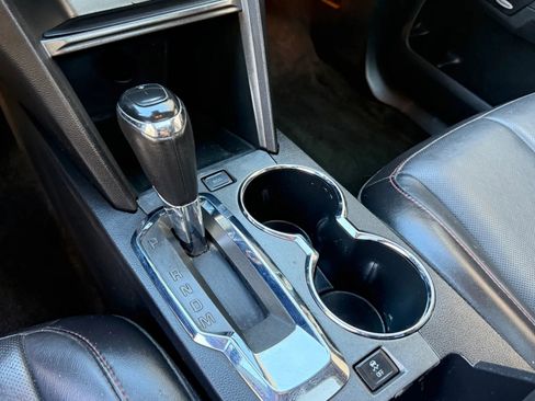 Used 2017 Chevrolet Equinox Premier w/ Enhanced Convenience Package image 30