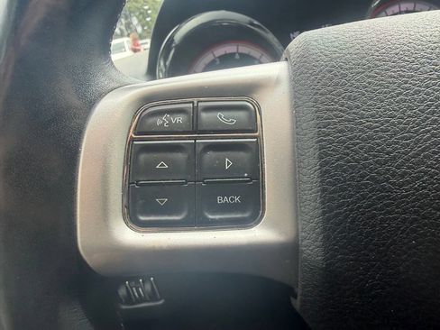 Used 2013 Dodge Grand Caravan R/T w/ Safety Sphere Group FWD image 17