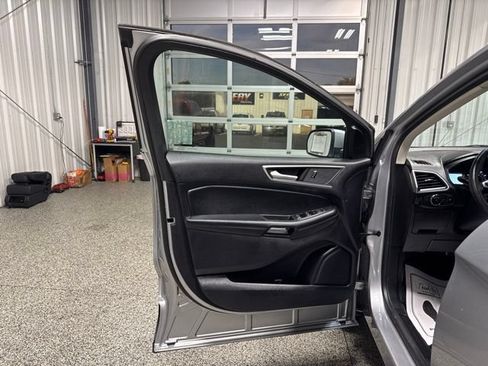 Used 2022 Ford Edge SEL AWD/4WD image 7