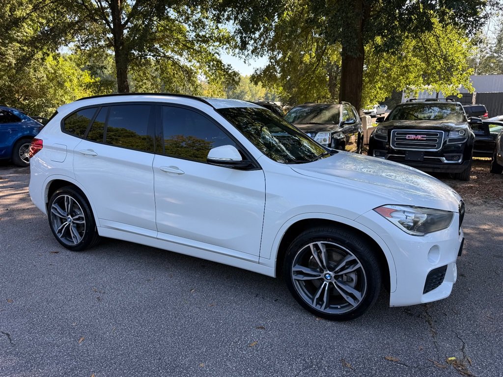 Used 2018 BMW X1 sDrive28i w/ M Sport Package FWD image 4