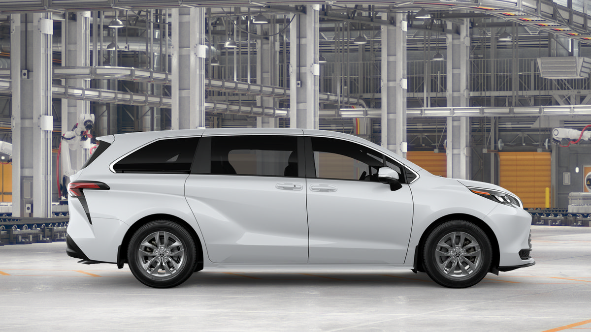 New 2026 Toyota Sienna LE FWD image 12