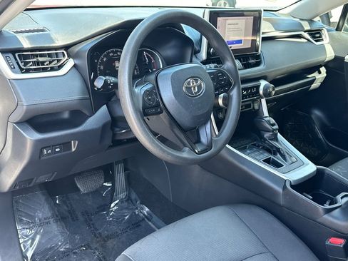Used 2024 Toyota RAV4 XLE image 18