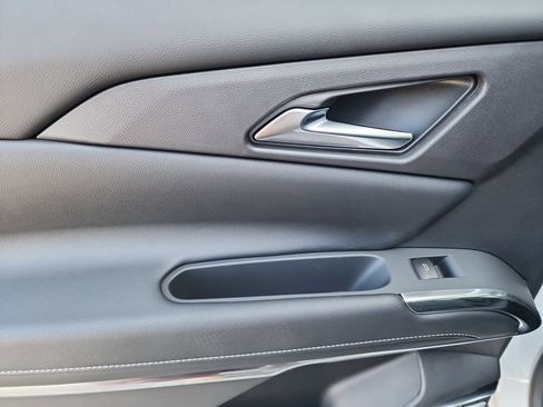 New 2026 Chevrolet Traverse LT image 38