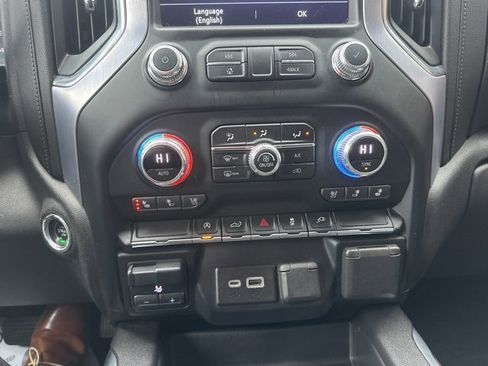 Used 2020 GMC Sierra 1500 SLT w/ SLT Premium Package image 4