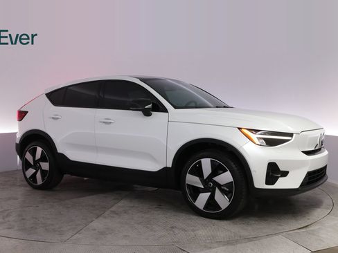 Used 2023 Volvo C40 P8 Recharge Ultimate AWD/4WD image 14