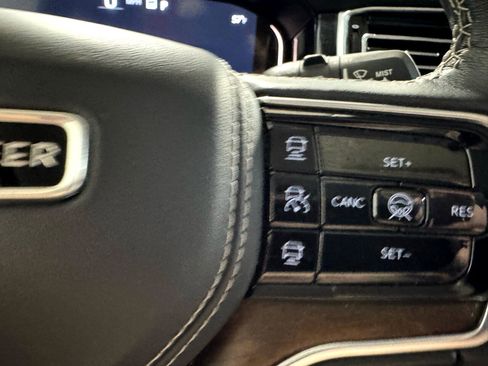 Used 2023 Jeep Grand Wagoneer Series II w/ Convenience Group III image 32