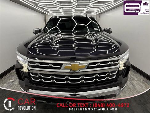 Used 2023 Chevrolet Silverado 1500 LTZ image 2