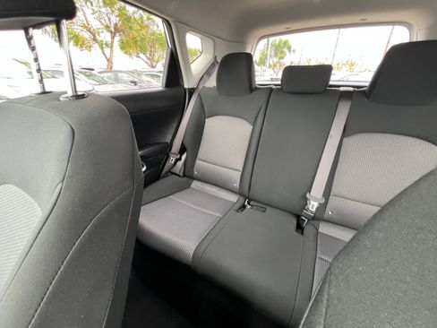 Used 2025 Kia Soul LX w/ LX Technology Package FWD image 44