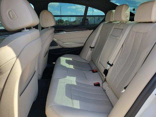 Used 2021 BMW 540i w/ Premium Package RWD image 8