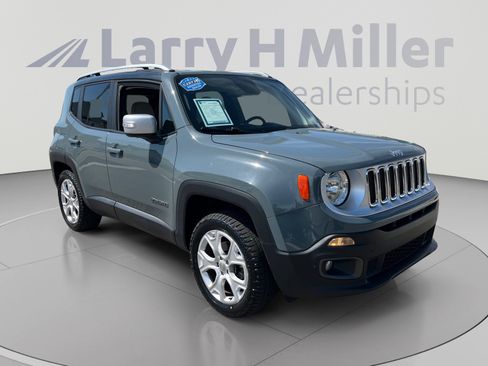 Used 2018 Jeep Renegade Limited AWD/4WD image 7