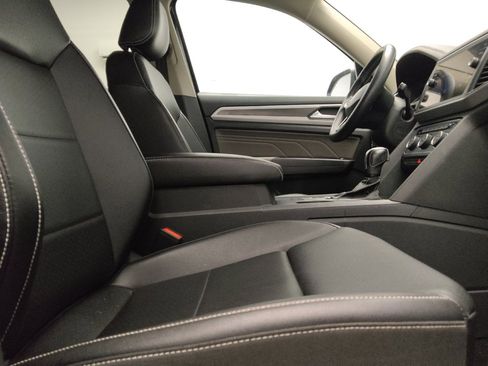 Used 2021 Volkswagen Atlas SE FWD image 21