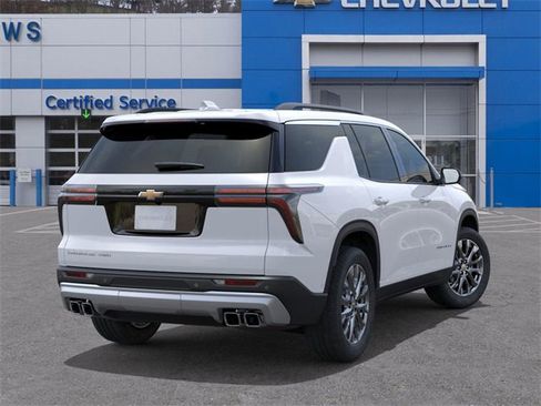 New 2026 Chevrolet Traverse LT w/ Sun and Wheel Package image 4