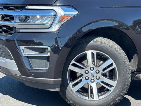 Used 2024 Ford Expedition Limited AWD/4WD image 4