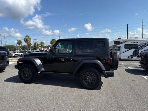 Used 2024 Jeep Wrangler Sport AWD/4WD image 4