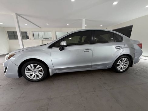 Used 2016 Subaru Impreza 2.0i Premium AWD/4WD image 4