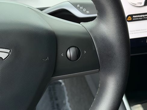 Used 2020 Tesla Model 3 Standard Range Plus RWD image 42