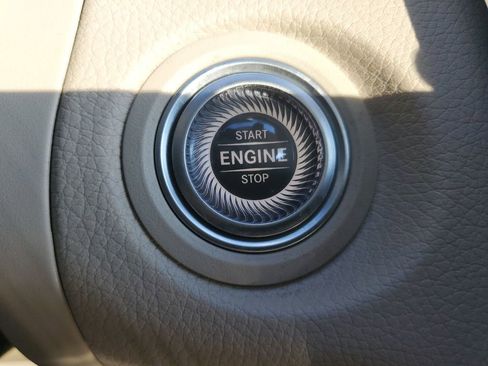 Used 2021 Mercedes-Benz GLC 300 image 38