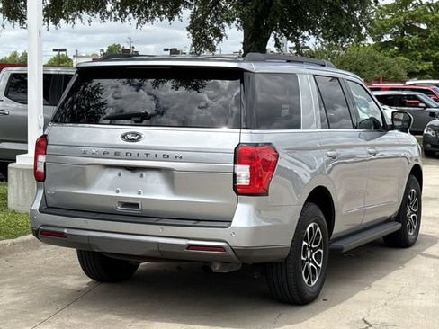 Used 2024 Ford Expedition XLT AWD/4WD image 4