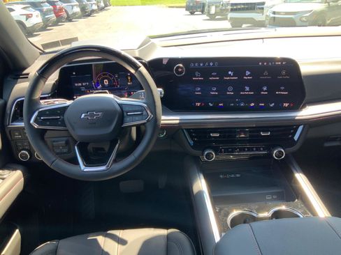 New 2026 Chevrolet Suburban RST w/ Advanced Technology Package AWD/4WD image 24