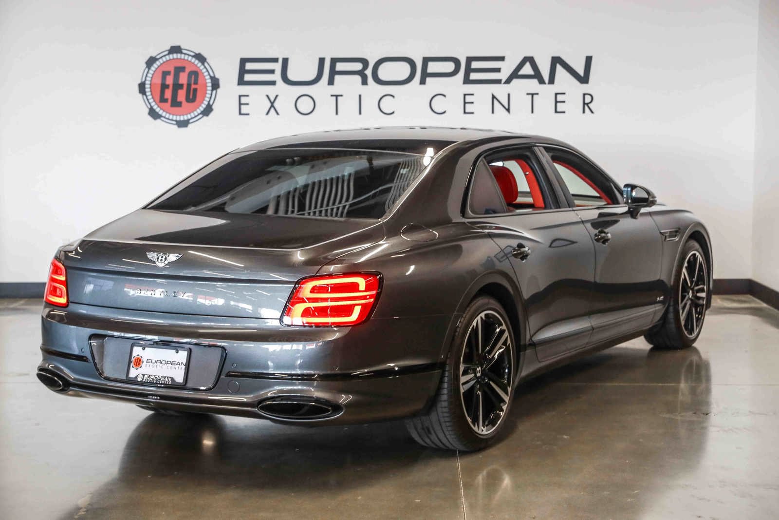 Used 2021 Bentley Flying Spur W12 AWD/4WD image 9