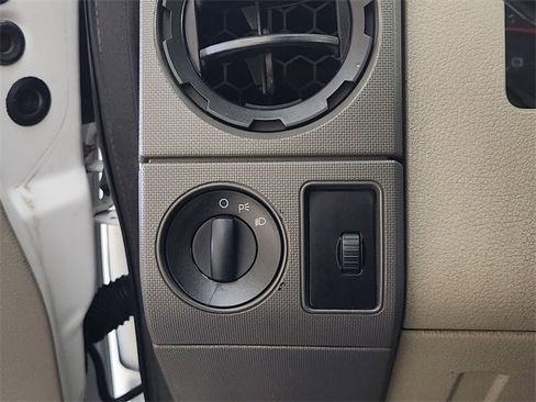 Used 2009 Ford F350 XL image 20